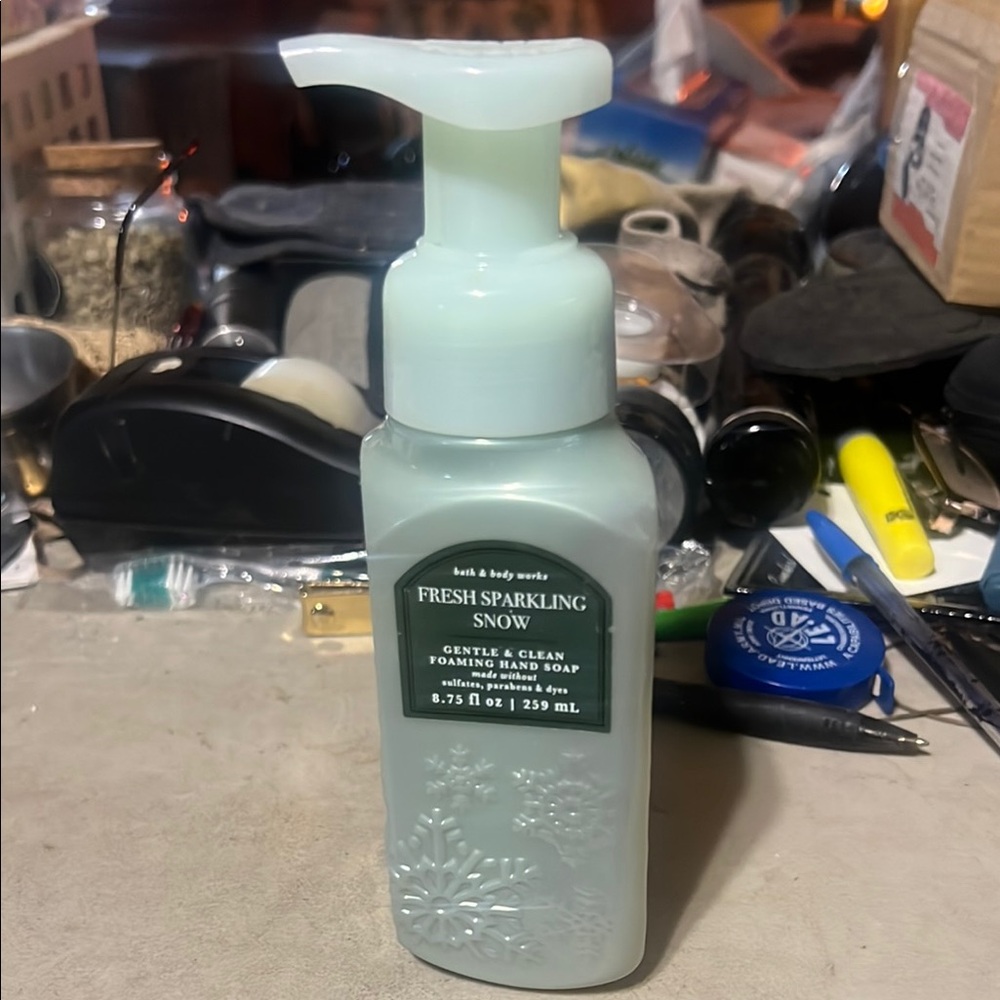 Fresh Sparkling Snow Foaming Hand Soap